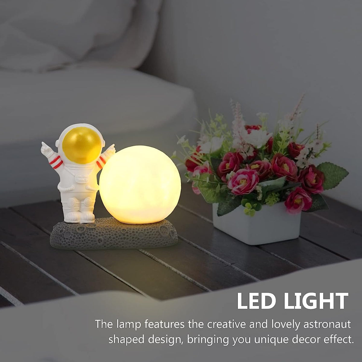 Astronaut Night Light Moon Lamp: 3D Golden Spaceman Figure LED Bedroom Lamp Resin USB Table Light for Child Boy Girls Kids Room Present